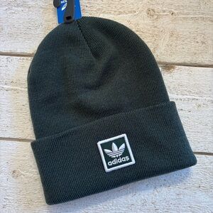 ADIDAS UNISEX ORIGINALS TALL UTILITY BEANIE MINERAL GREEN/WHITE NEW